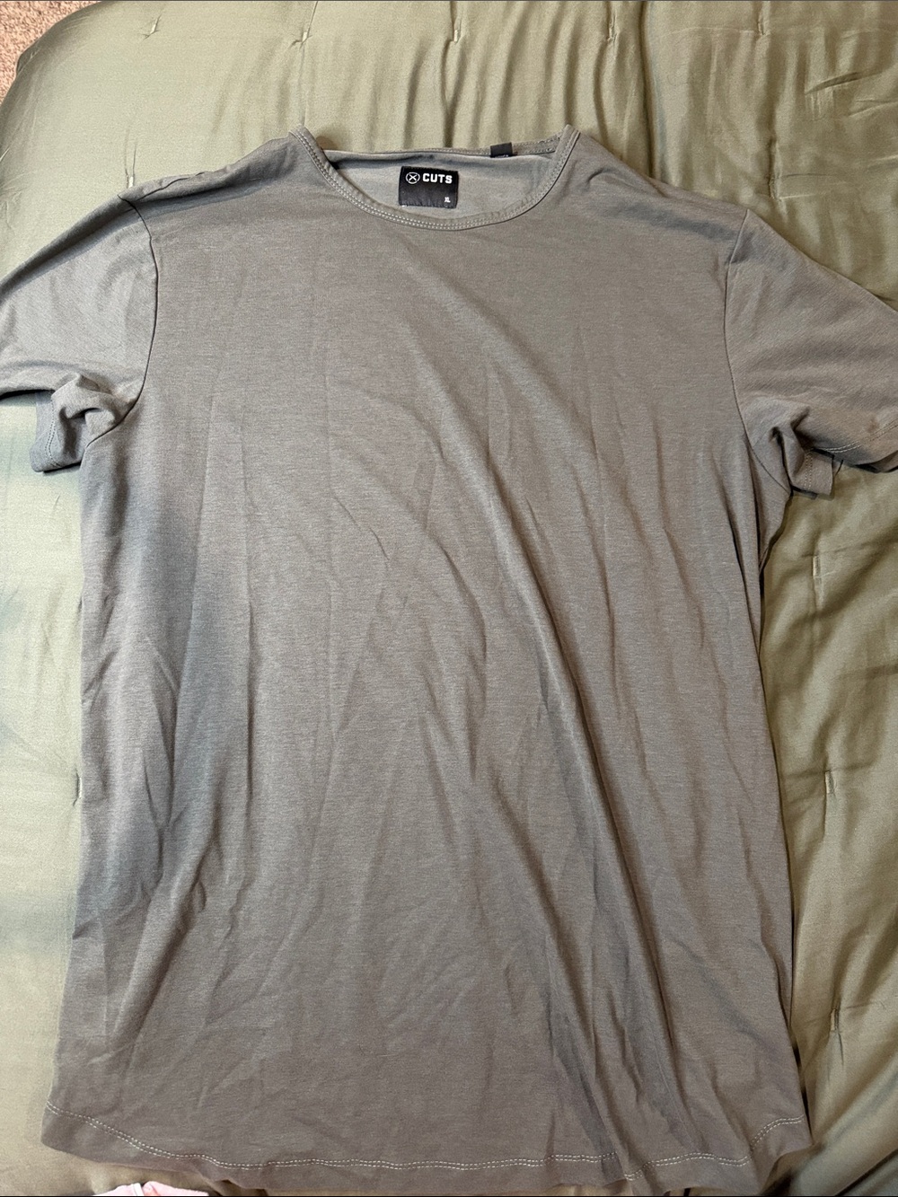 Cuts Clothing Men's Short Sleeve Crew Tee in Gray